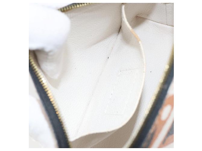 Organizer LOUIS VUITTON Giant Crafty Pochette Cosmetic PM Creme Caramel M45475 - vista 11