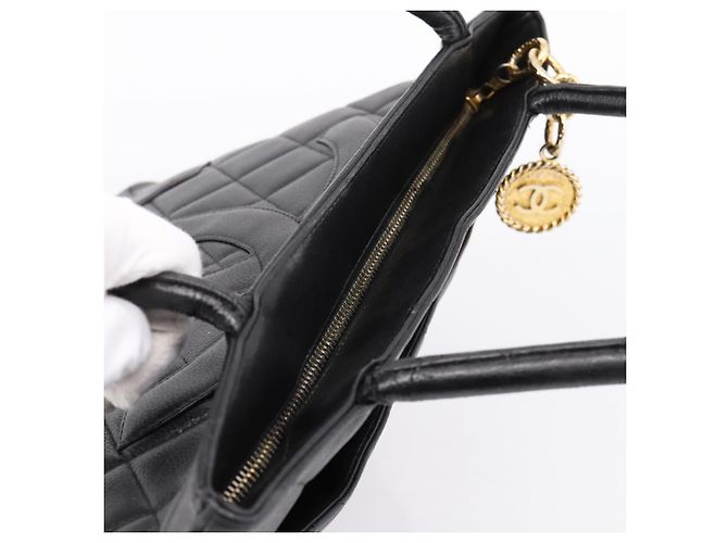 Borsa Tote Standard CHANEL Pelle Caviar Nero Oro CC - vista 6