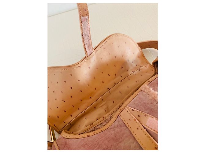 Dior Saddle Tasche aus Leder und Shearling - Ansicht 13