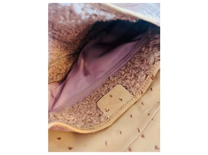 Dior Saddle Tasche aus Leder und Shearling - Ansicht 15