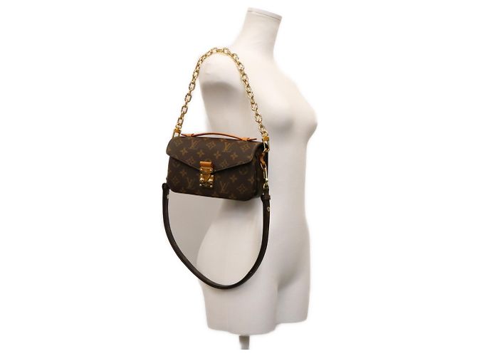 Bolsa de Ombro Louis Vuitton Monogram Pochette Metis EW - vista 10