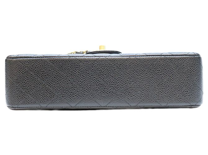 Borsa a tracolla Chanel A01112 in pelle caviar nera matelassé - vista 5