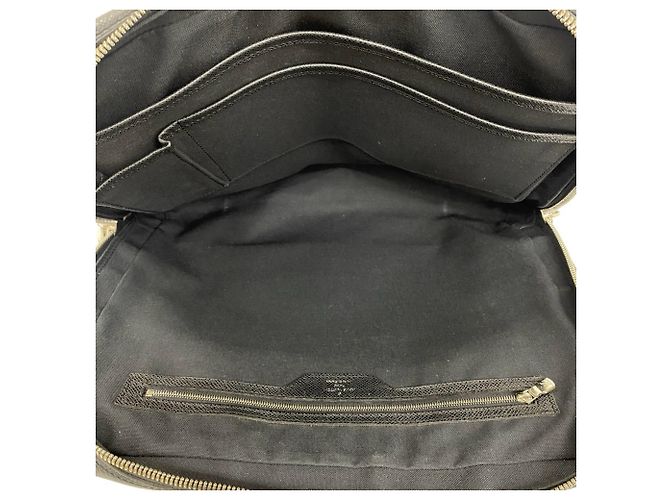Sac d'affaires Louis Vuitton Igor en cuir Taiga - vue 9