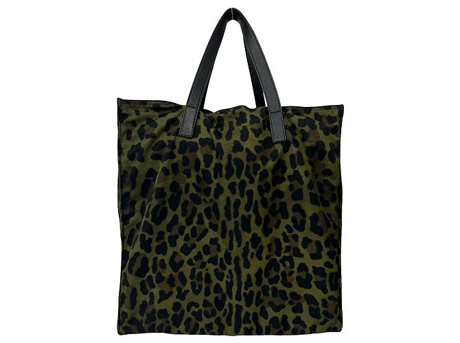 Borsa Tote Prada in nylon e pelle con stampa leopardata e logo triangolare - vista 3