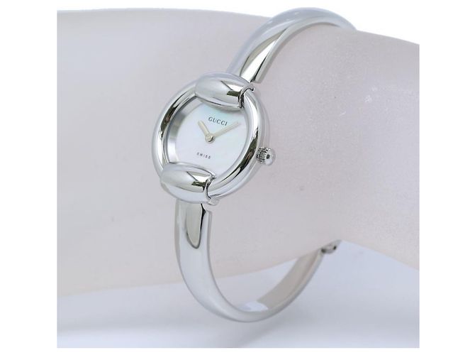 Orologio bangle Gucci da donna YA014510 1400L - vista 7
