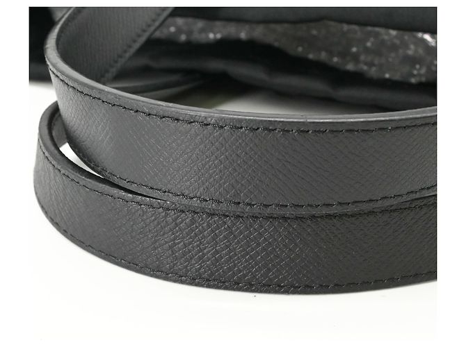 Louis Vuitton Cabas Light Tote Bag - view 6