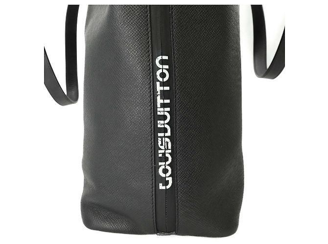 Louis Vuitton Cabas Light Tote Bag - view 8