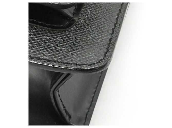 Sac à main Louis Vuitton Taiga Monceau 28 - vue 15
