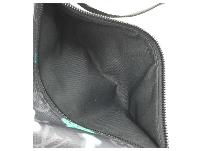 Louis Vuitton Discovery Bumbag PM - vista 12