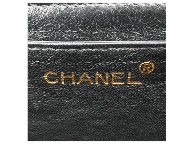 Borsa CHANEL Coco nera in pelle caviar - vista 11