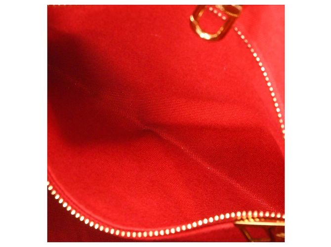 Borsa a mano e a tracolla Louis Vuitton OnTheGo PM - vista 11