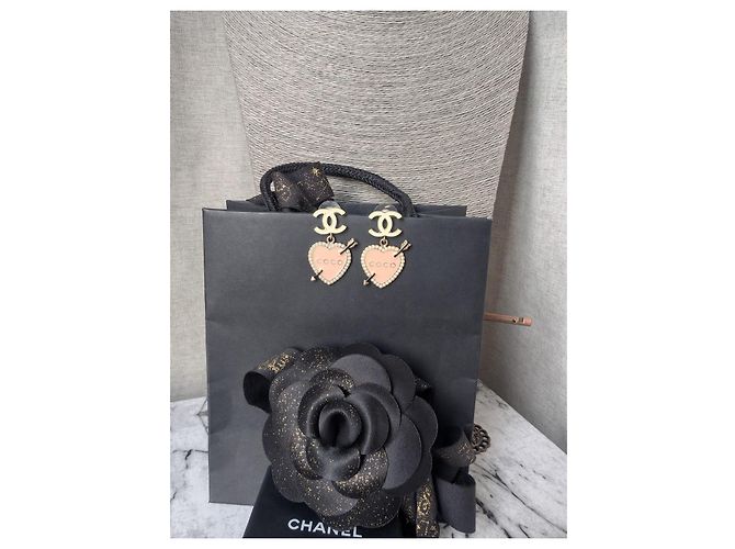 Orecchini Chanel CC Cuore e Freccia con Perle Rosa - vista 5
