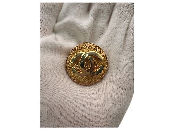 Orecchini Chanel Gold CC placcati in oro rotondi con chiusura a pressione - vista 10