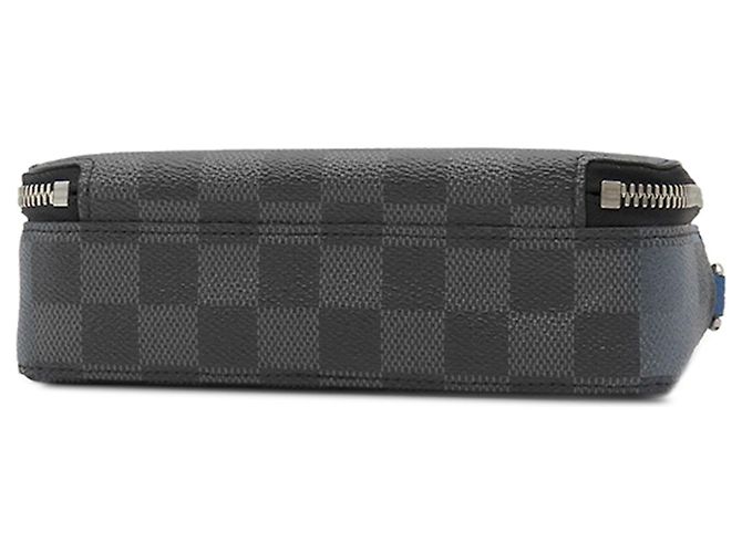 Louis Vuitton Blue Damier Graphite Giant Alpha Wearable Wallet - vista 3
