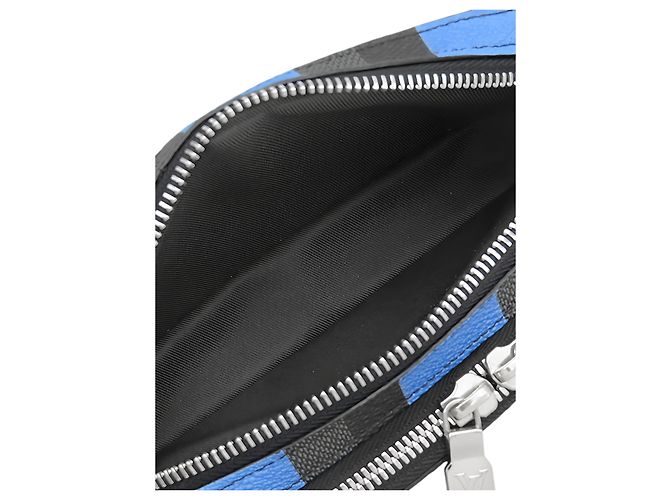 Louis Vuitton Blue Damier Graphite Giant Alpha Wearable Wallet - vista 4