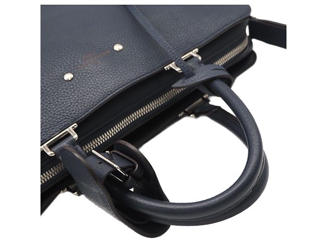 Pasta Armand Louis Vuitton em couro Taurillon preto - vista 11
