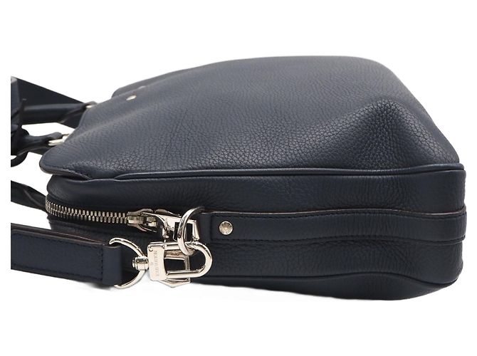 Pasta Armand Louis Vuitton em couro Taurillon preto - vista 15