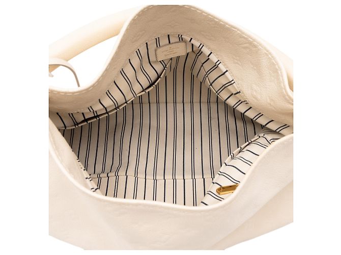 Louis Vuitton White Monogram Empreinte Artsy MM - vista 4