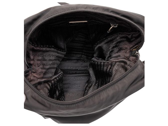 Prada Bolsa Crossbody em Tessuto Preta com Fecho de Zíper - vista 4