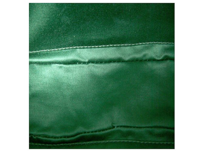 Borsa Satchel Miu Miu Arcadie Small in Nappa Matelassé Verde - vista 4