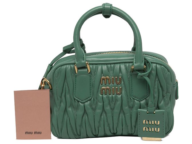 Borsa Satchel Miu Miu Arcadie Small in Nappa Matelassé Verde - vista 6