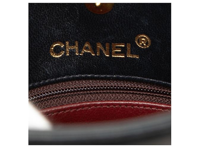 Borsa rotonda Chanel Black CC Quilted Lambskin con manico superiore - vista 5