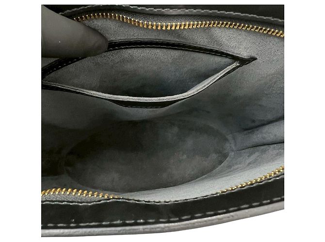 Louis Vuitton Black Epi Saint Jacques PM Short Strap - view 3