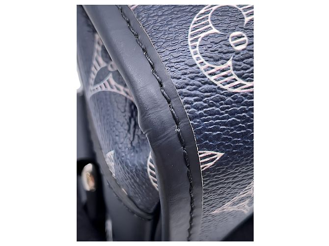 Louis Vuitton Blue Chapman Brothers Monogram Savane Messenger PM - vista 6