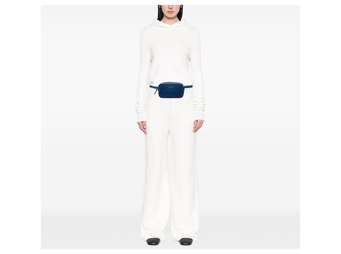 Miu Miu Gürteltasche aus blauem Matelassé-Nappaleder - Ansicht 6
