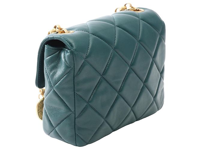 Chanel Mini Square Quilted Lambskin Bijoux Logo Chain Flap Verde - vista 2