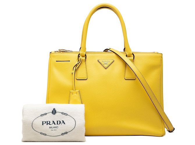 Bolso Prada Yellow Medium Saffiano Lux Galleria Double Zip Satchel - vista 7