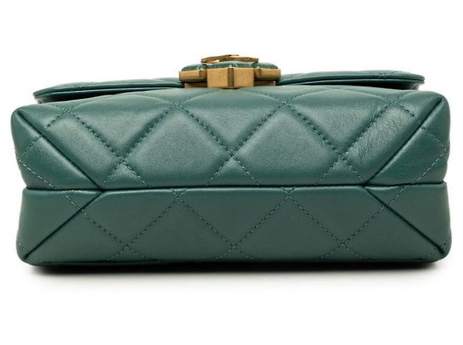 Bolsa de Ombro com Corrente Chanel Coco Mark Matelassé - vista 3