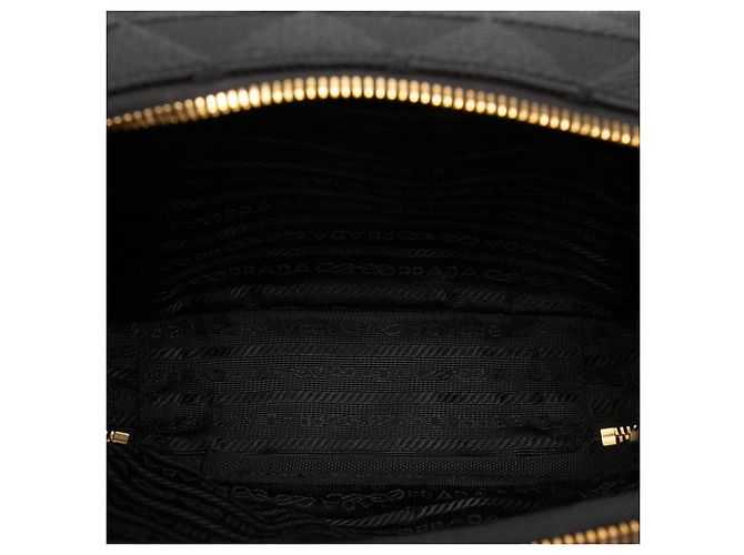 Prada Schultertasche mit Dreiecks-Logo-Plakette - Ansicht 4