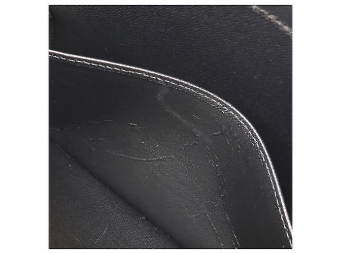 Pochette Louis Vuitton Taiga Baikal - vue 10
