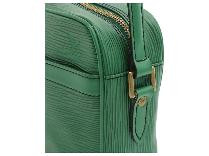 Bolso de hombro Louis Vuitton Epi Trocadero 23 - vista 5