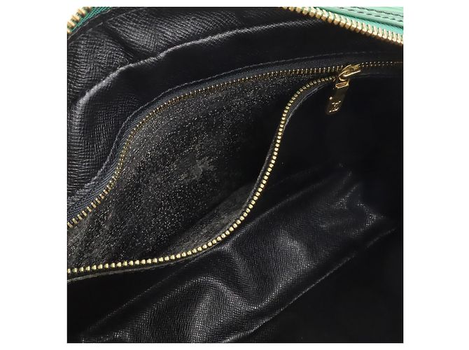 Bolso de hombro Louis Vuitton Epi Trocadero 23 - vista 9