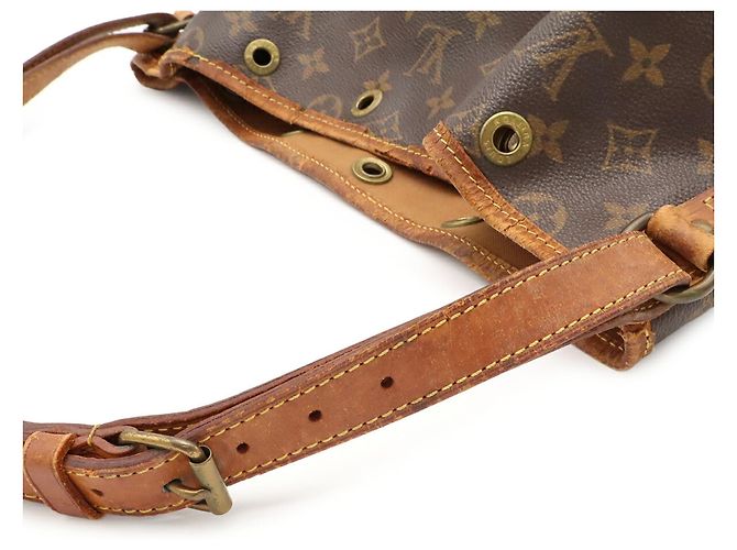 Sac à épaule Louis Vuitton Monogram Noe Modèle M42224 - vue 5