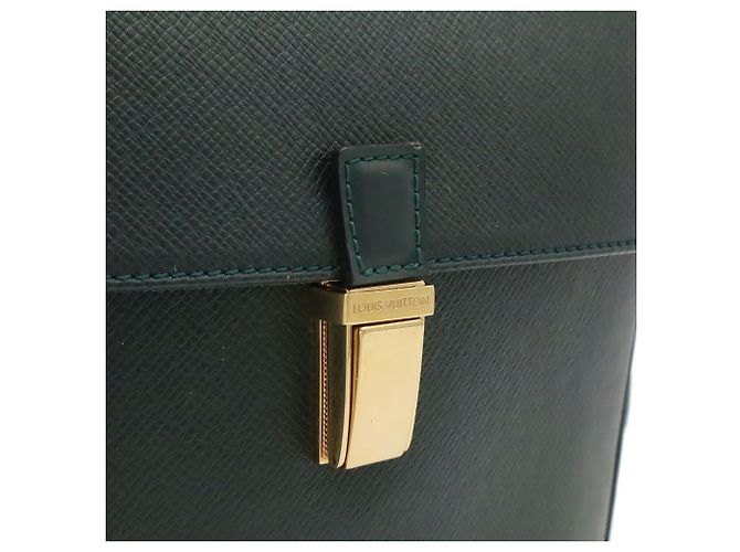 Borsa a tracolla Louis Vuitton Taiga Yaranga - vista 10