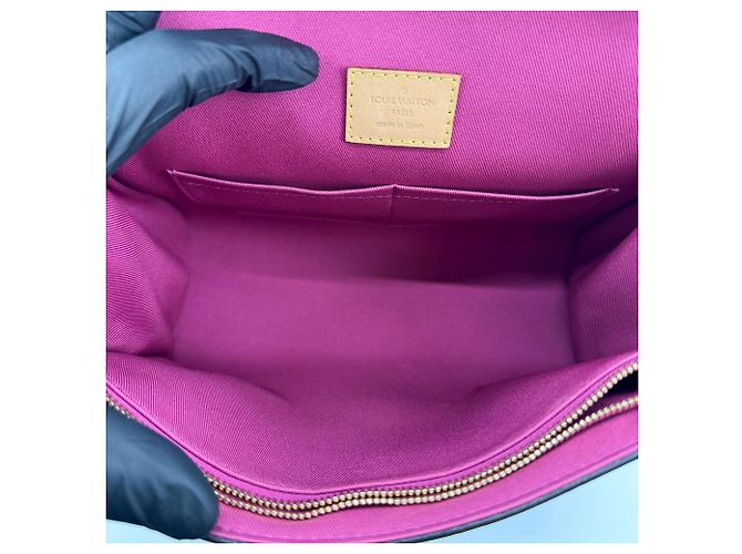 Louis Vuitton Cluny Top Handle Monogram Canvas BB - vista 5