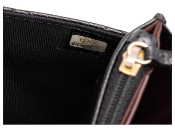 Borsa a tracolla con catena Chanel Coco Mark Matelassé Classic Wallet - vista 6