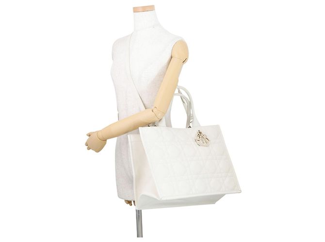 Christian Dior Macro Cannage Book Tote Medium - vista 5