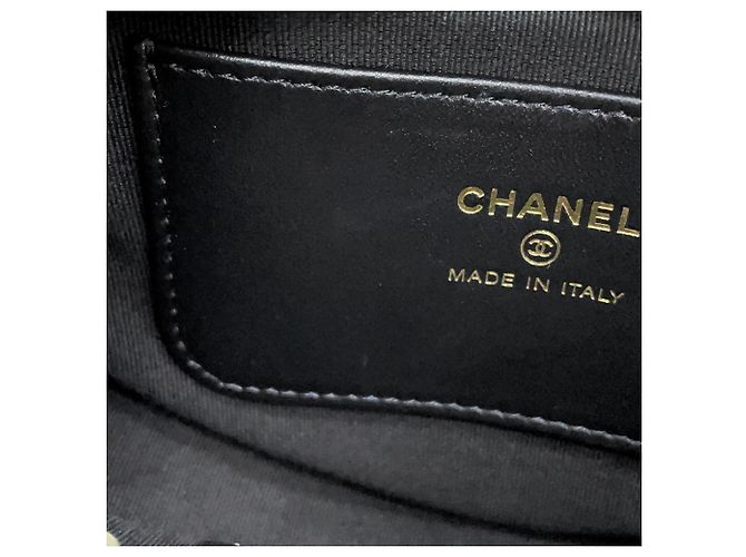 Bolsa Hobo Chanel com corrente dupla e laço - vista 7
