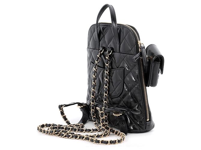 Mochila Chanel Matelassé em Black - vista 2