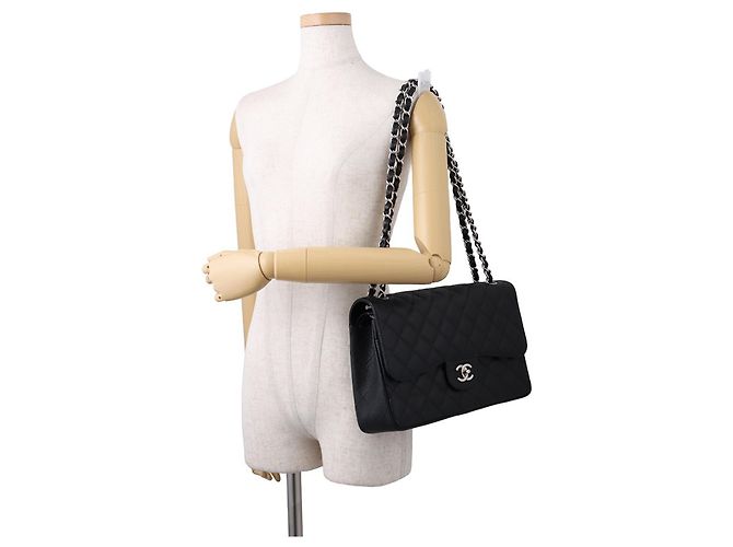 Borsa a tracolla con catena Chanel in vitello grana nera - vista 4
