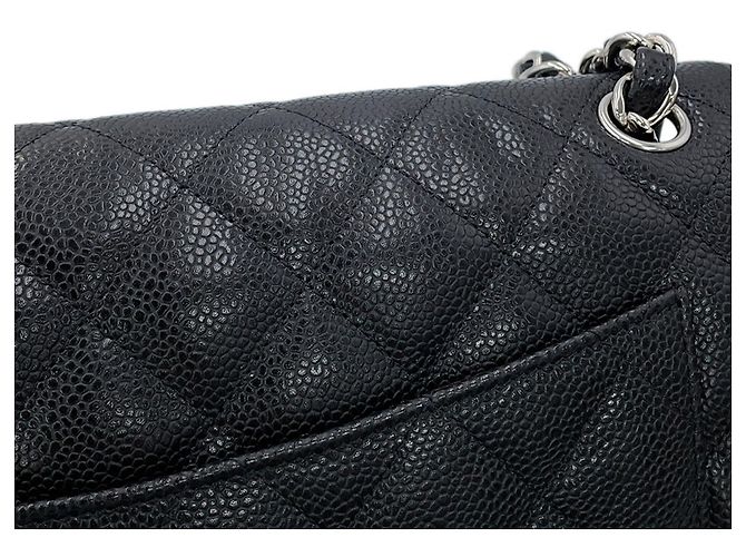 Borsa a tracolla con catena Chanel in vitello grana nera - vista 9