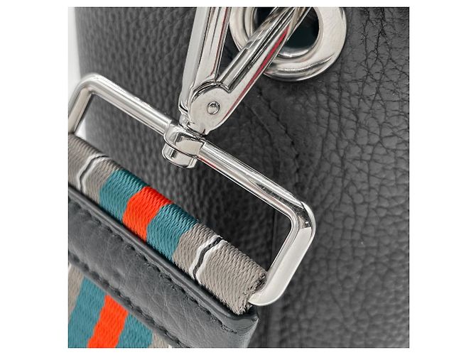 Bolsa de ombro bucket gofrada Prada - vista 15