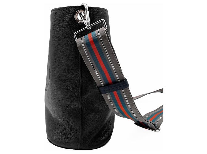 Bolsa de ombro bucket gofrada Prada - vista 4