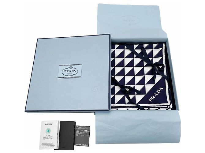 Prada Seidenschal mit Triangle-Logo - Ansicht 6