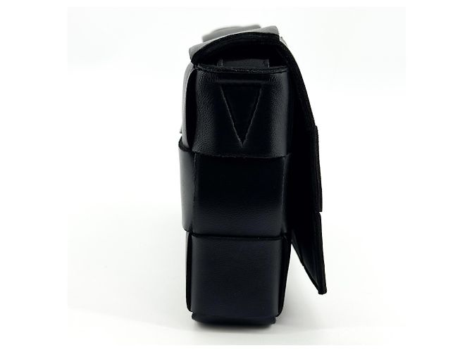 Bottega Veneta Cassette Maxi Intrecciato Leather Small - vista 4
