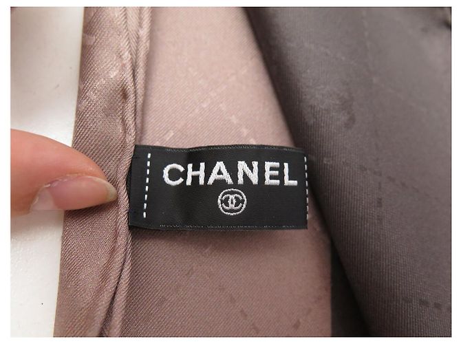 NUEVO PAÑUELO CHANEL TWILL DE SEDA CAMELIA LOGO CC CUADRADO 90 MARRÓN SILK SCARF - vista 9